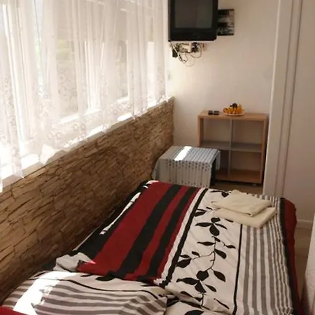 Apartments And Rooms With Hot Tub Nin, Zadar - 5858 Nin