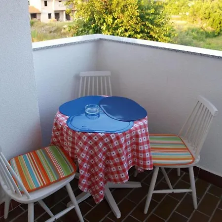 And With Hot Tub Nin, Zadar - 5858 بيت ضيافة