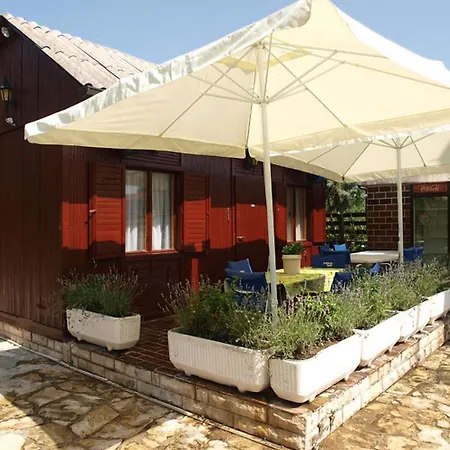 Apartments And Rooms With Hot Tub Nin, Zadar - 5858 Nin