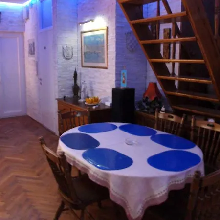 And By The Sea Nin, Zadar - 5858 بيت ضيافة