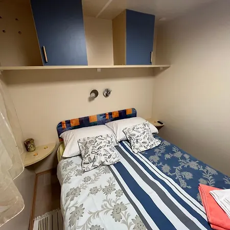 Konukevi Apartments And Rooms With Hot Tub Nin, Zadar - 5858